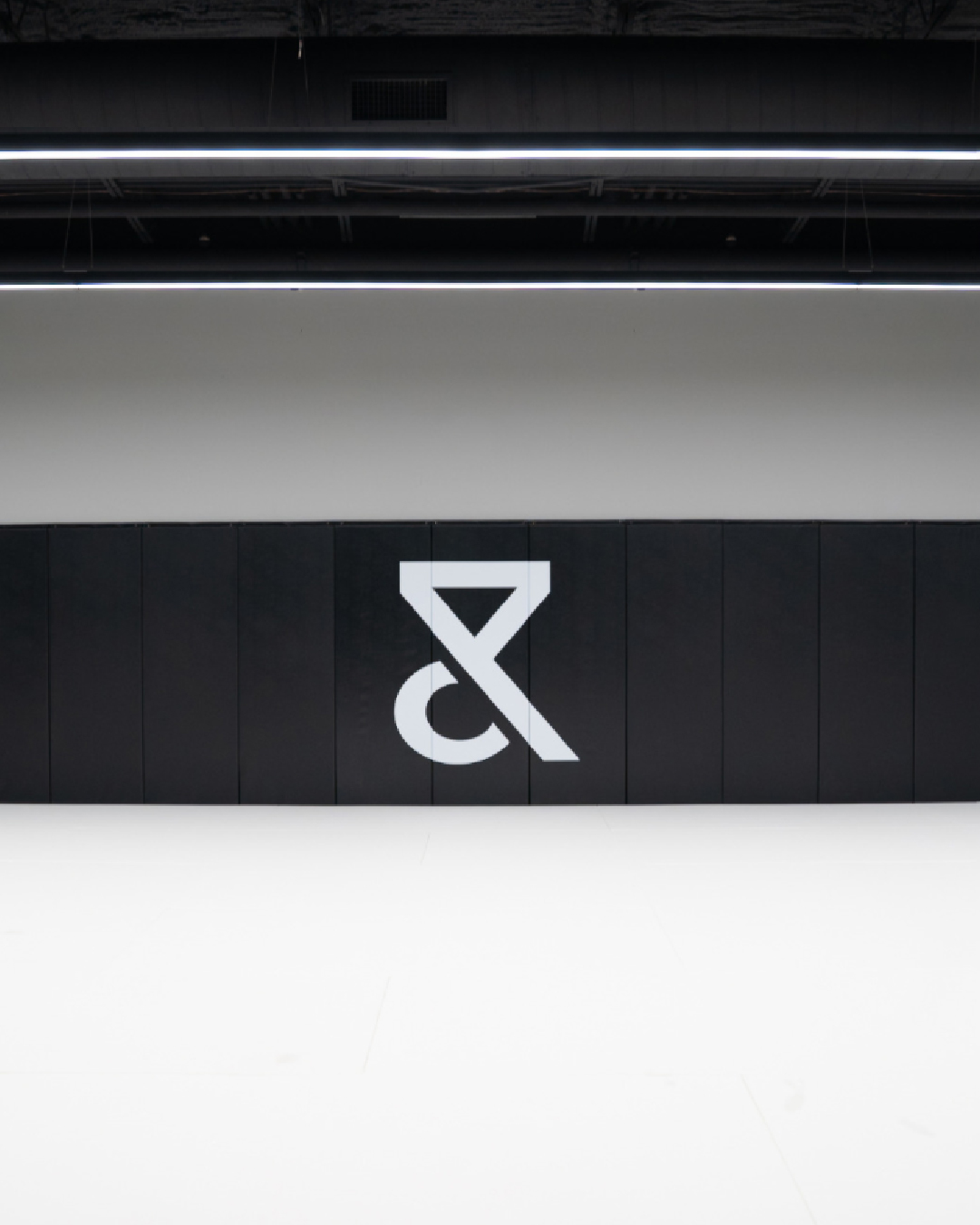 trein_visual identity design_mat1