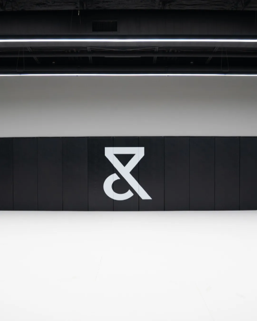 trein_visual identity design_mat1